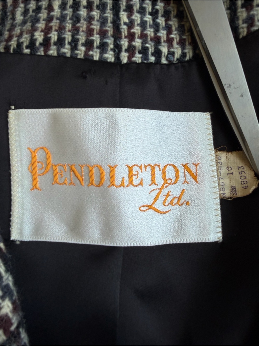Vintage Pendleton Ltd 100% Virgin Wool Long Coat Plaid Double Breasted 10 USA - Picture 4 of 14